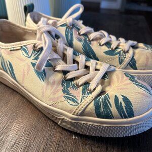 TOMS women's TRVL Lite